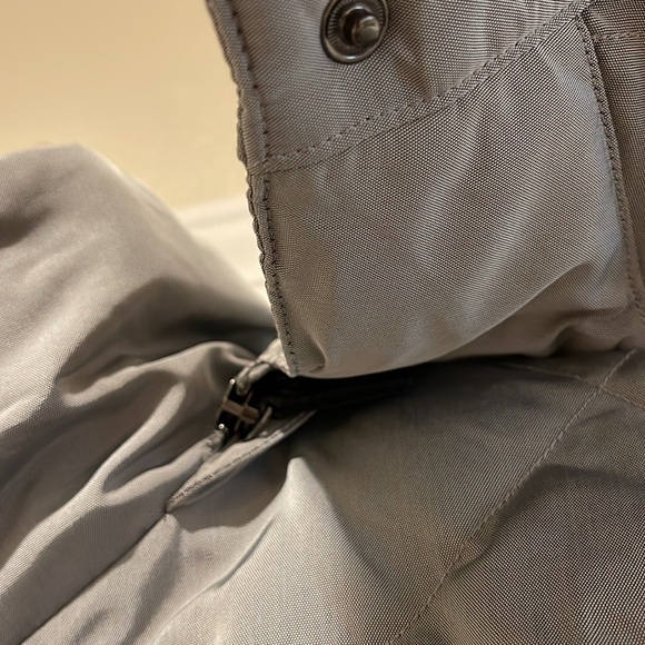 BURBERRY LONDON
Daunen Jacked Size M - Picture 7 of 16